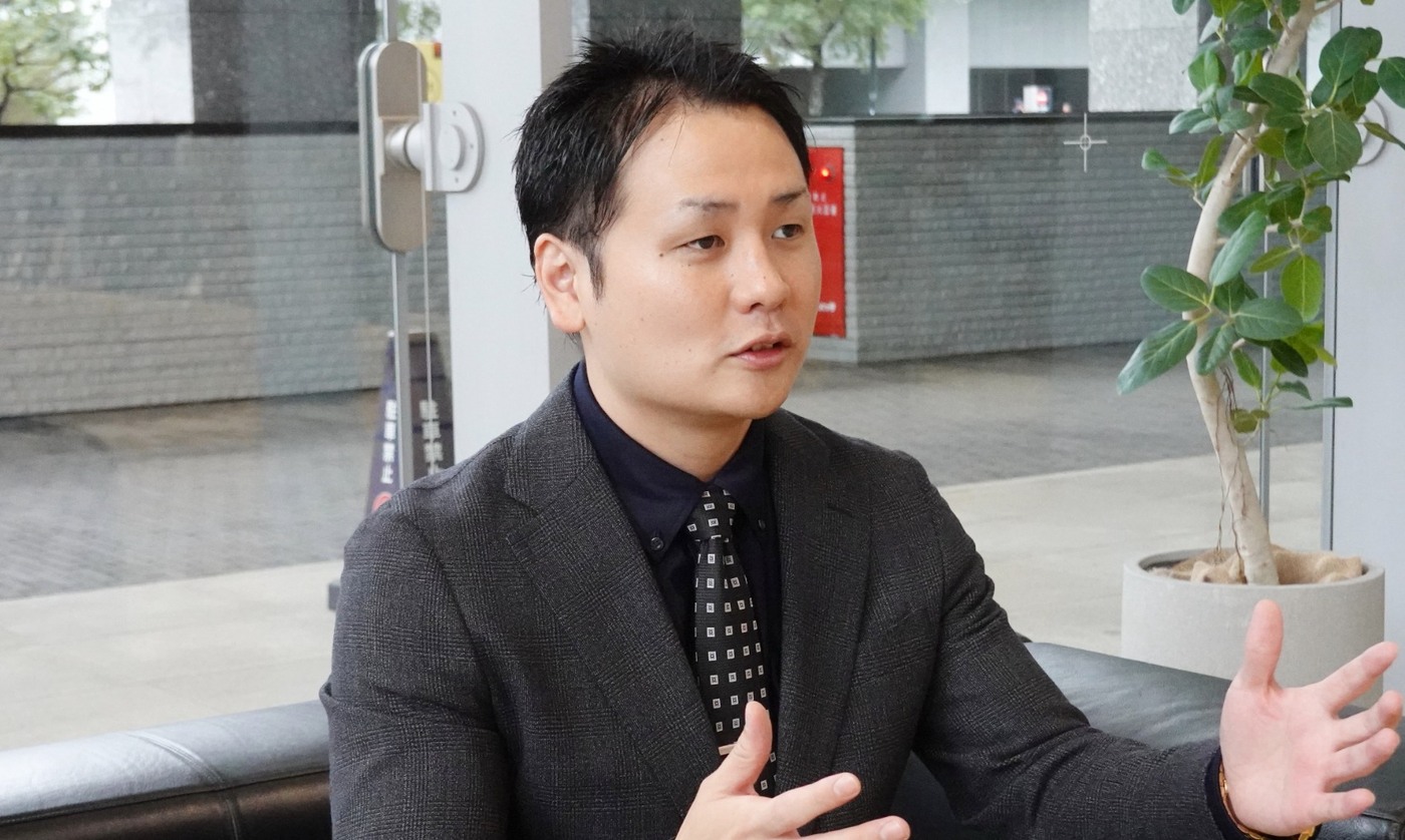 相談内容を伺う今倉探偵興信所代表 今倉一秀